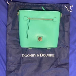 Dooney & Burke mint purse